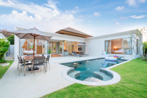 Cost of Pool Deck Pouring in Norristown